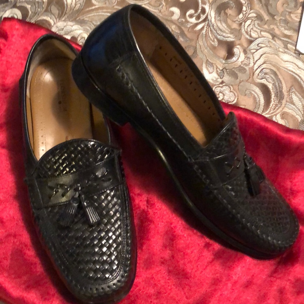 Men’s dressy loafers.
